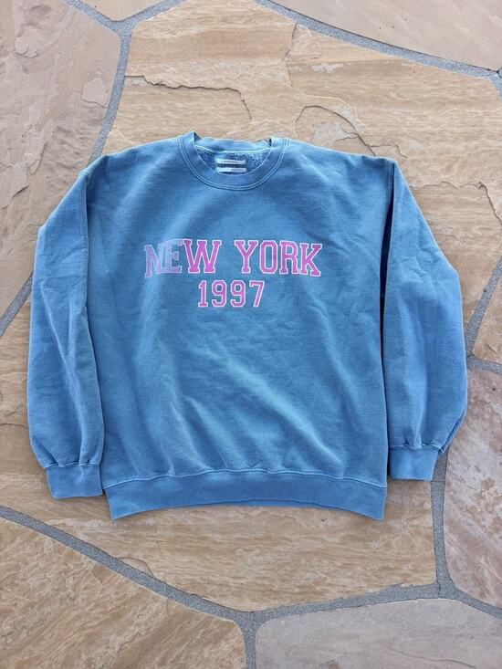 Anthropologie Tops - Vtg Anthropologie New York 1997 XS Oversized Crew Neck Sweatshirt Green & Pink